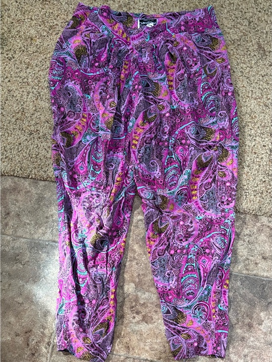 stringbean Pants - Women's Straight Leg Pants in Pink Paisley